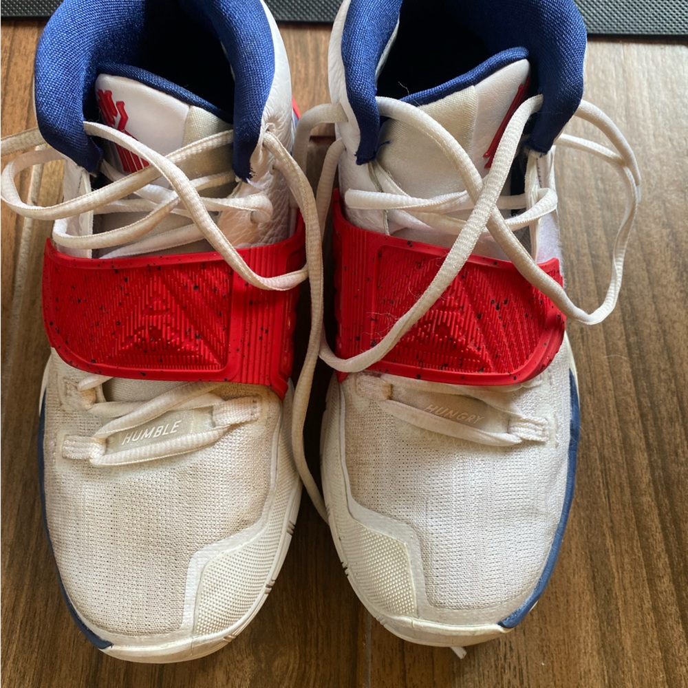Kyree Sneakers